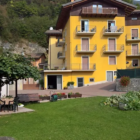 Holiday home Casa Luca E Cristina Mezzolago