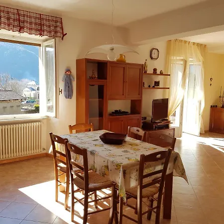 Casa Luca E Cristina Mezzolago